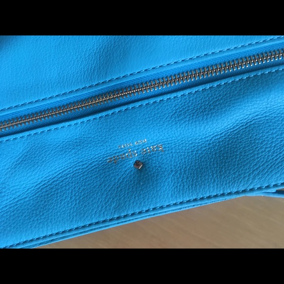 Kate Spade Crossbody - Picture 2 of 5